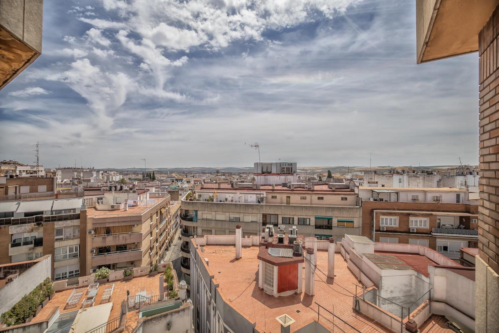 R & T Cordoba Center Apartamentos - Parking Buitenkant foto